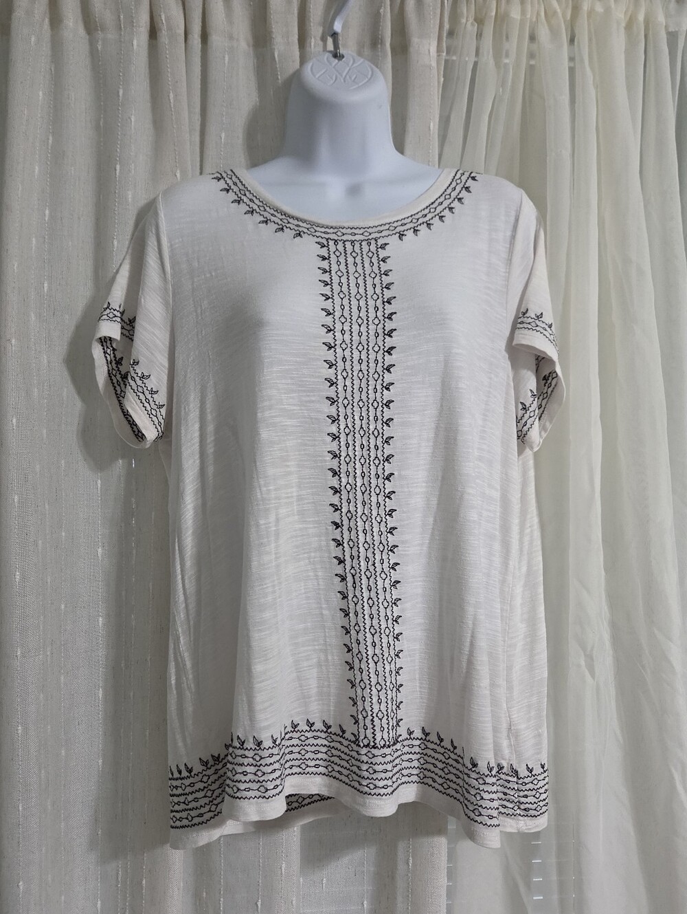 Rafaella White Short Sleeve Top with Black Embroidery